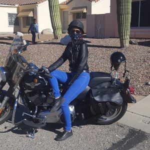 Meet your Posher, Charina